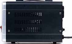 Автоматический стабилизатор напряжения Alteco HDR 2000 вид справа