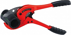 Применение ножниц для резки пластиковых труб Rothenberger Rocut TC 75 Professional